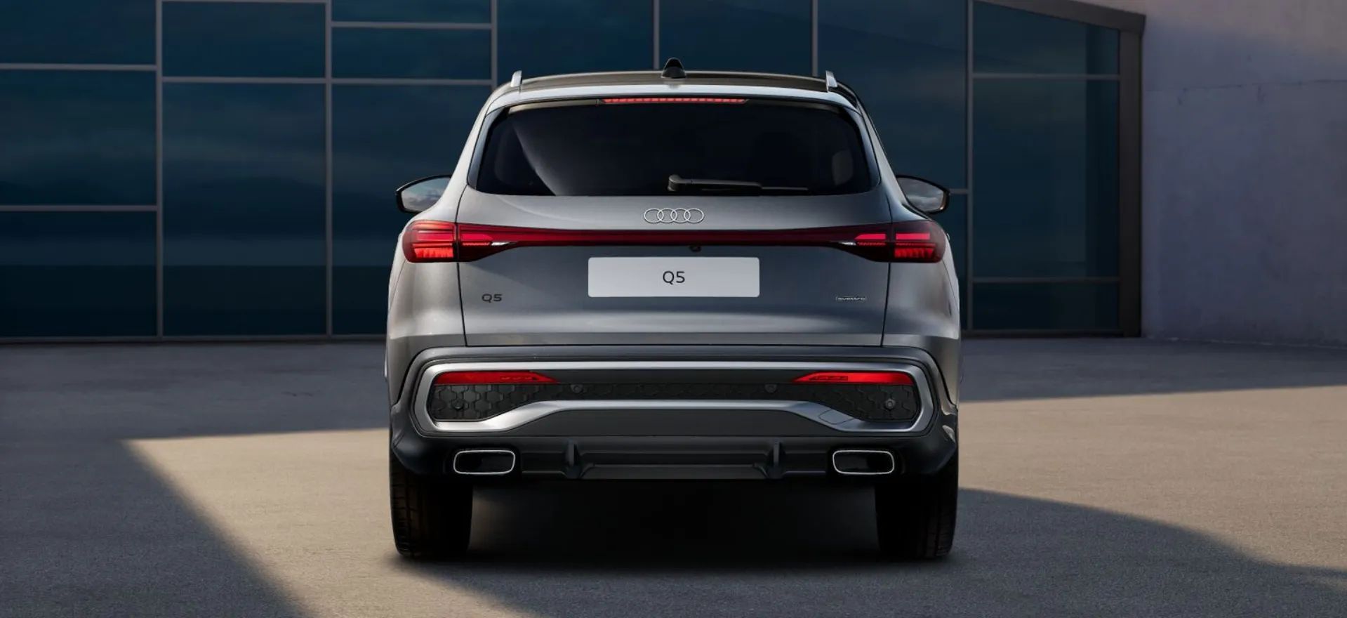 Audi Q5 LISTOPAD/QUATTRO/Sline/Comfort/Business/Ambiente
