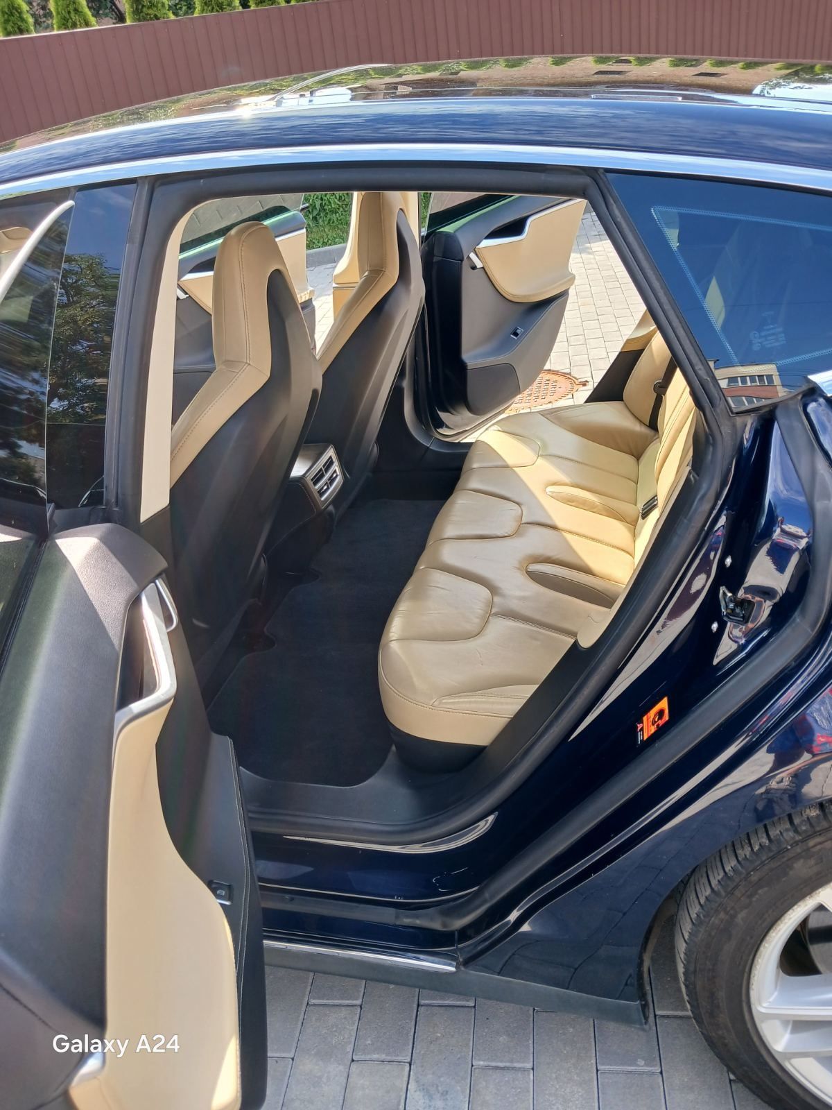 Tesla Мodel S 85