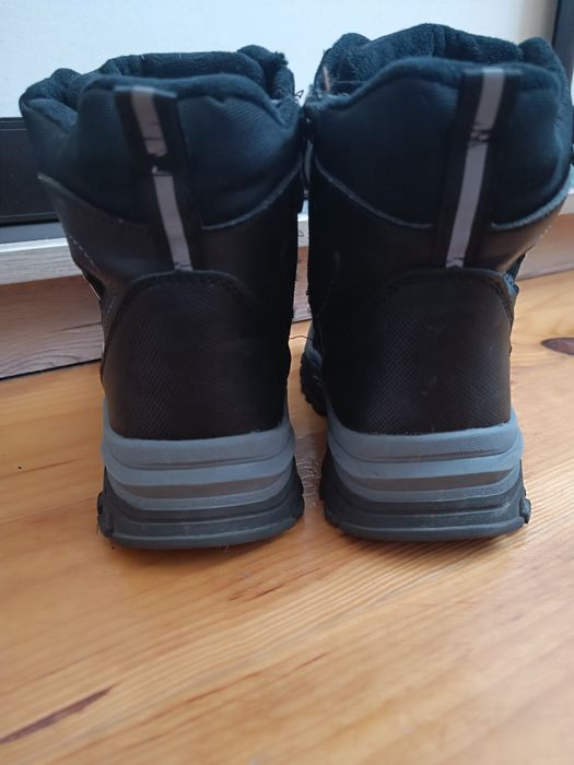 Зимові чоботи на хлопчика