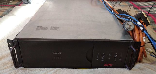 APC Smart-UPS 3000VA без акумуляторів