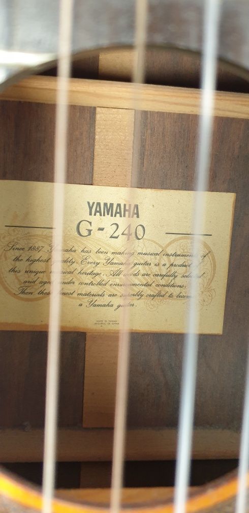 Gitara akustyczna YAMAHA G 240