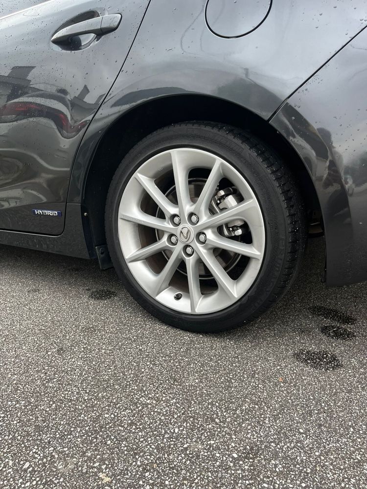 Lexus Ct200h 2011