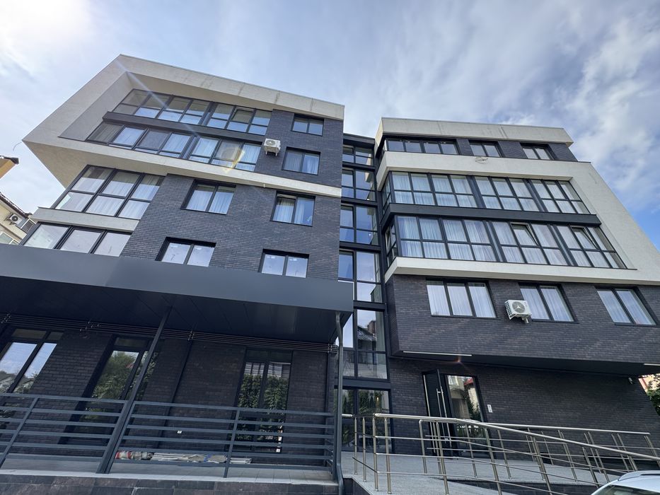 Оренда 3-кімнатна новобудова у центрі Чернівців