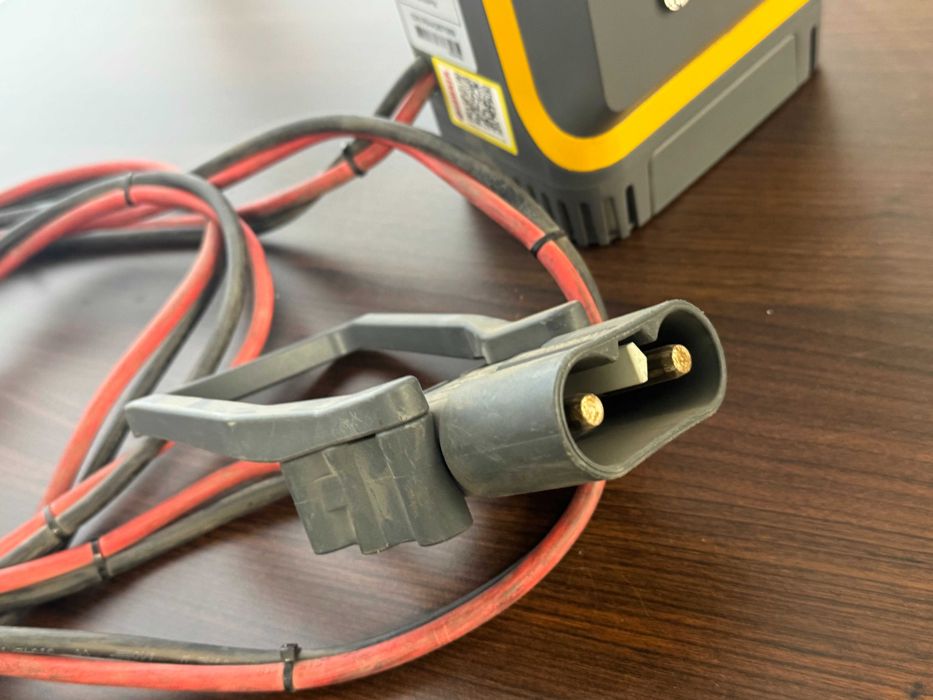 Prostownik Hawker TC1 LT 24V 36A - stan idealny