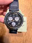Omega x Swatch MoonSwatch Ziemia: Biokeramika w Stylu