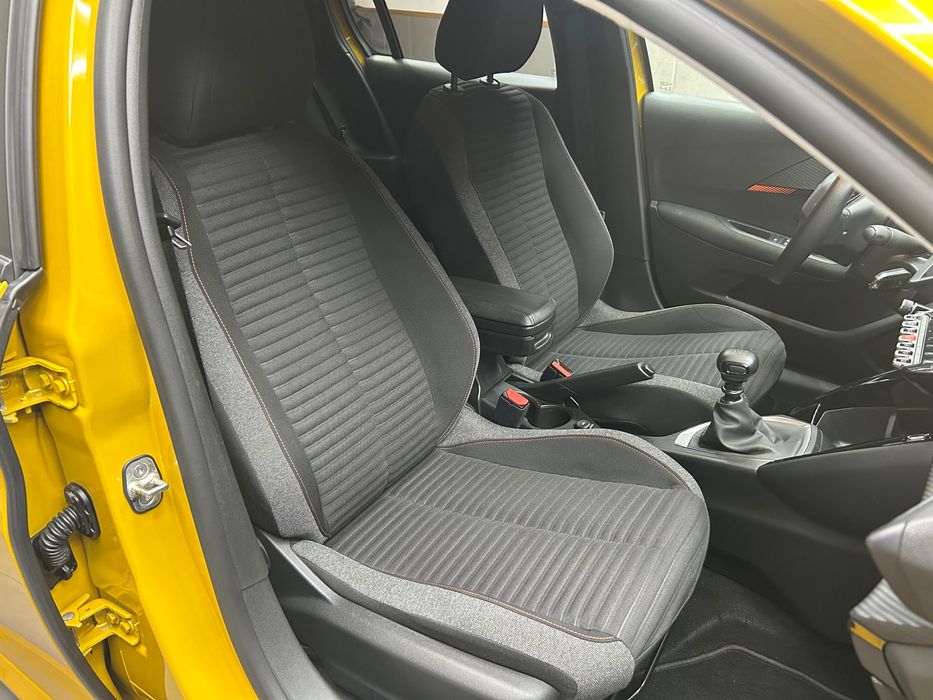 Peugeot 208 full extras