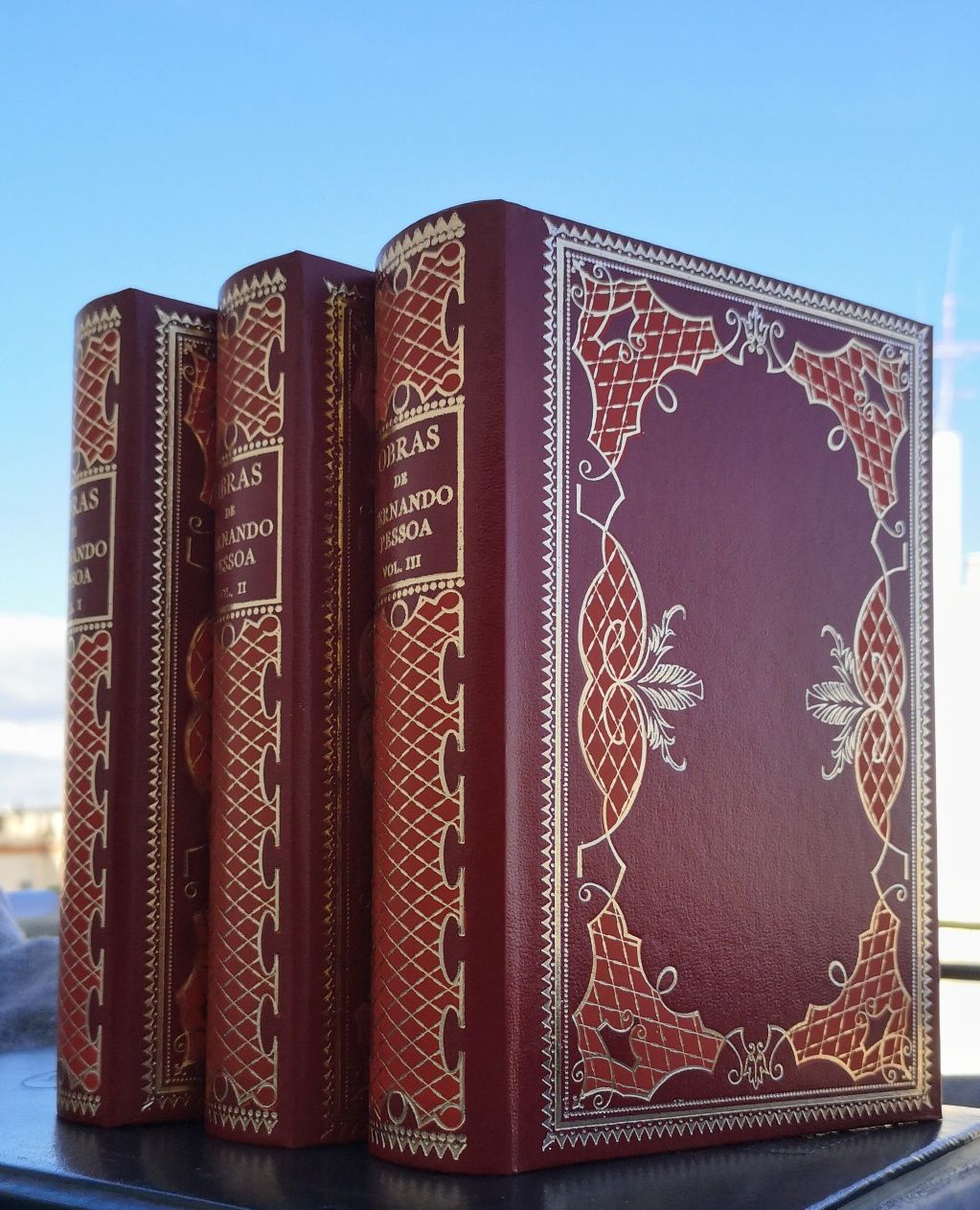 Fernando Pessoa - 3 volumes NOVOS, papel bíblia