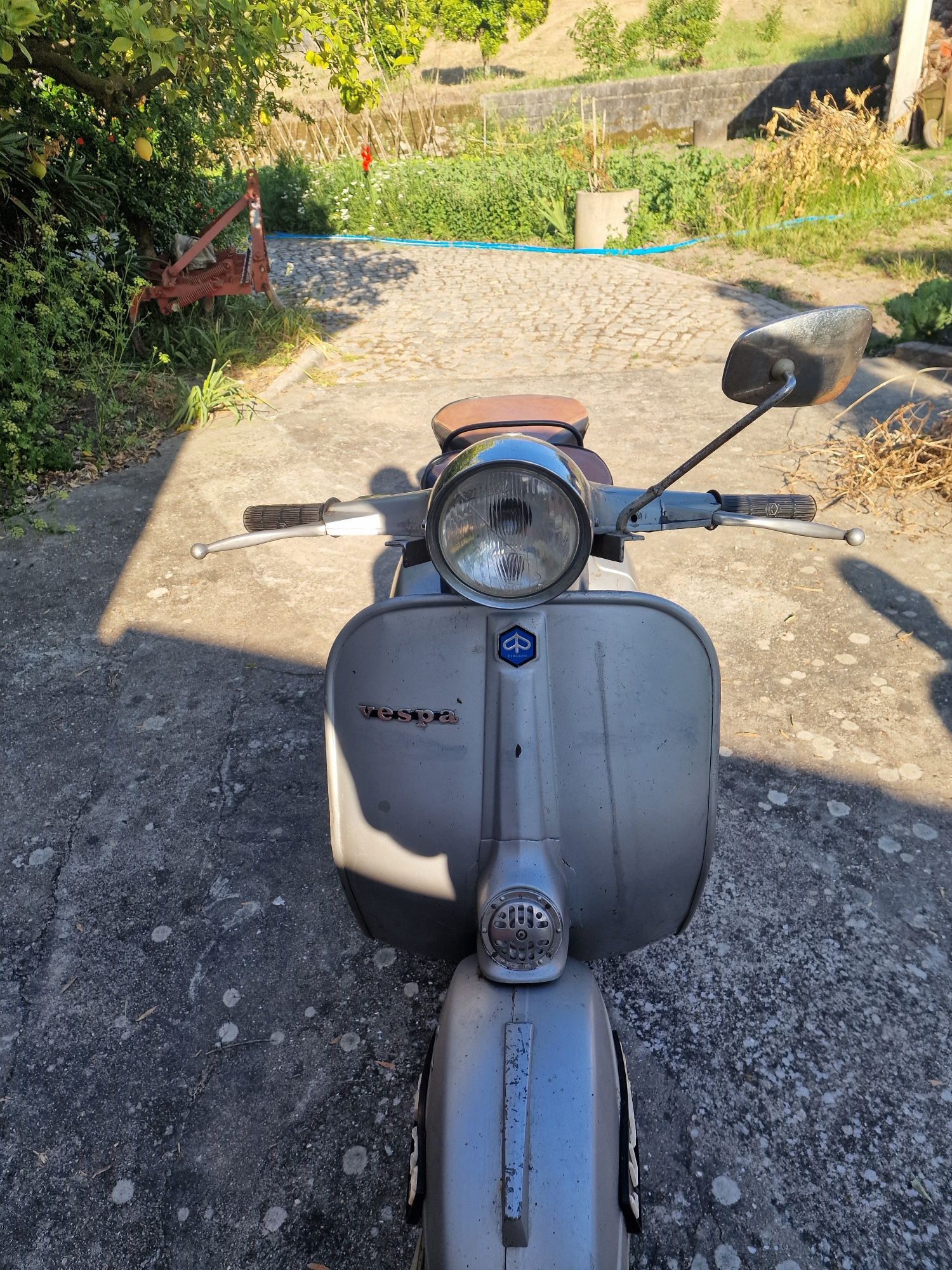 Vespa 150 sprint v