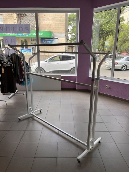 Напольная стойка вешалка «Книжка» идеальное состояние