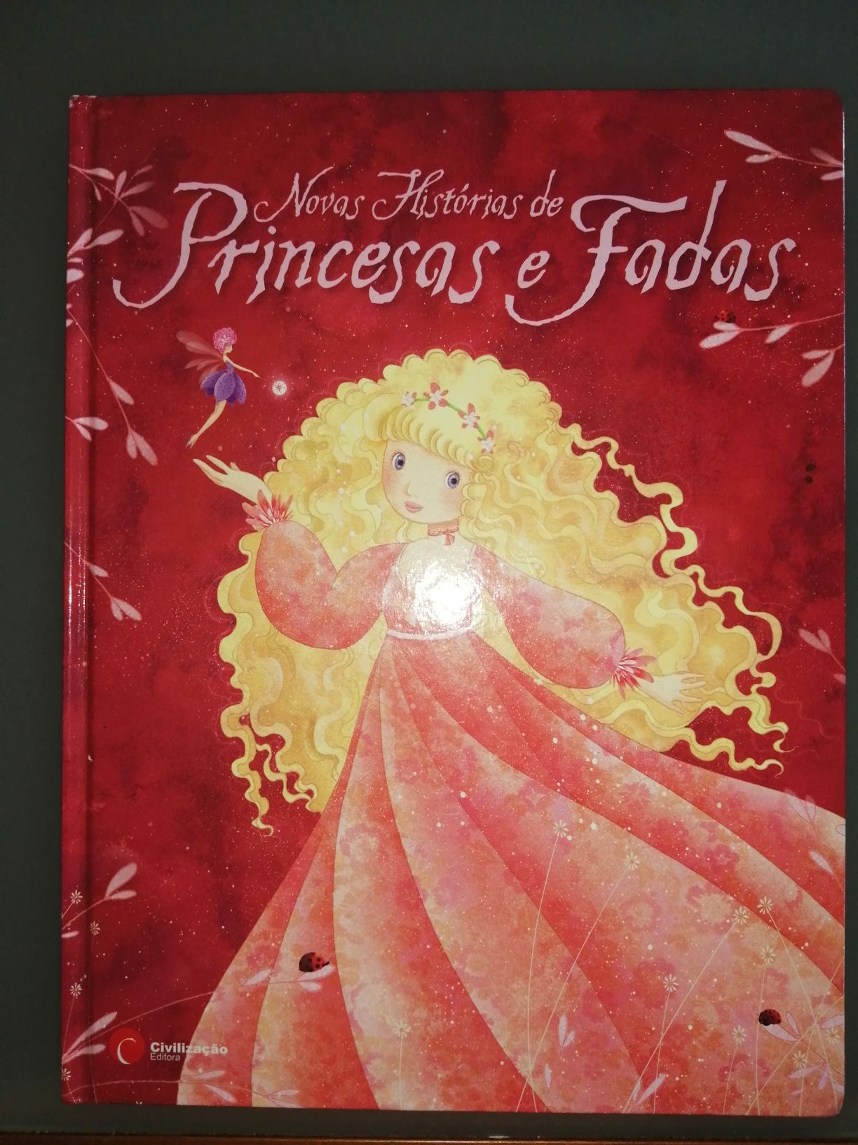 Novas Histórias de Princesas e Fadas	de Vários 	Como novo!*