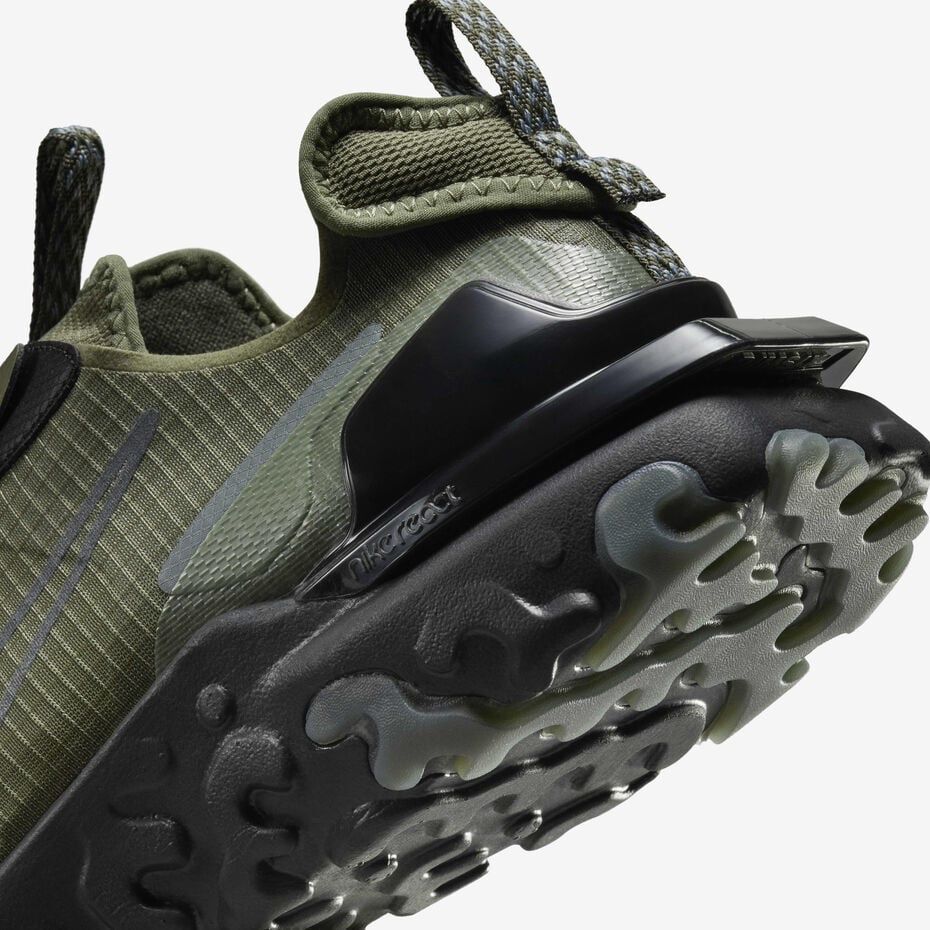 Чоловічі оригінальні кросівки Nike React Vision
