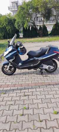 skuter piaggio x8 125