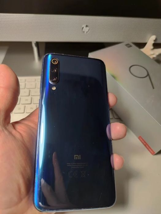 Smartphone Xiaomi Mi 9   *COMO NOVO*