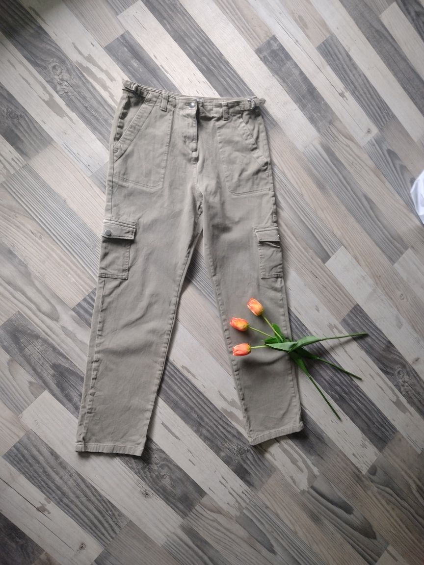 Jeansy khaki cargo kieszenie next