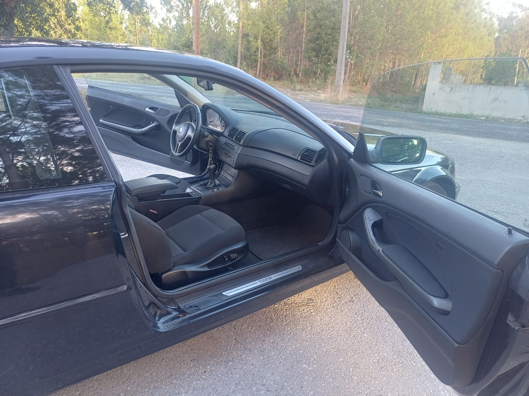 Bmw e46 coupe 316ci (com avaria)