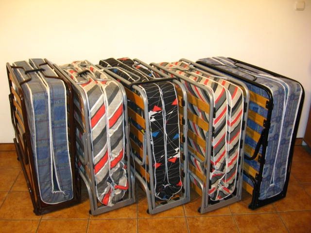 Ładne łóżko łóżka polowe 200x90 cm duża ilość ostrzeszów