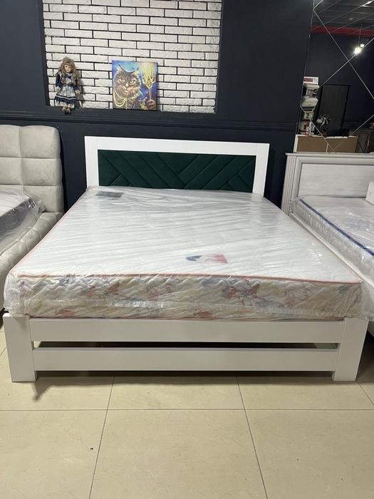 Ліжко,кровать,деревяне ліжко,матрац