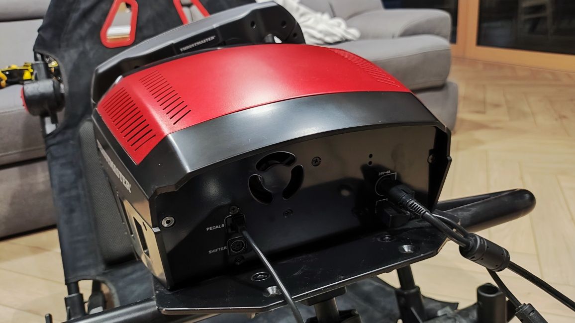 Baza thrustmaster TS XW - jak nowa
