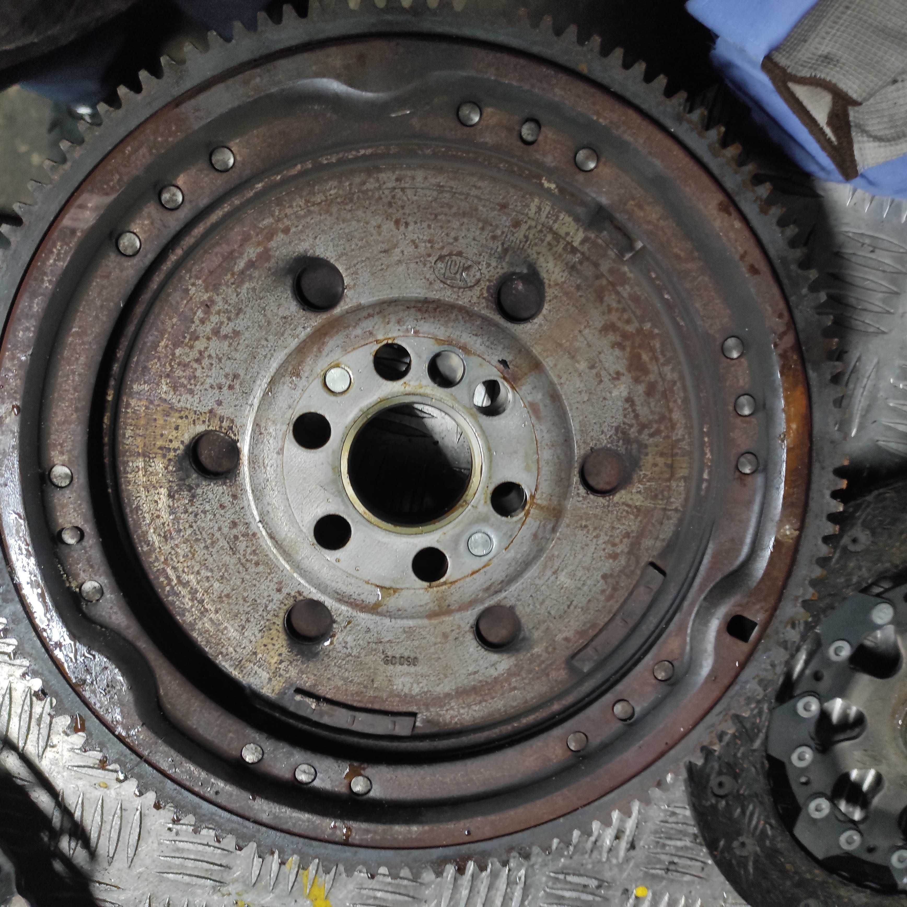 Sprzęgło Docisk Tracz Kolo dwumasowe BMW E 46 1,8 2,0 I Komplet