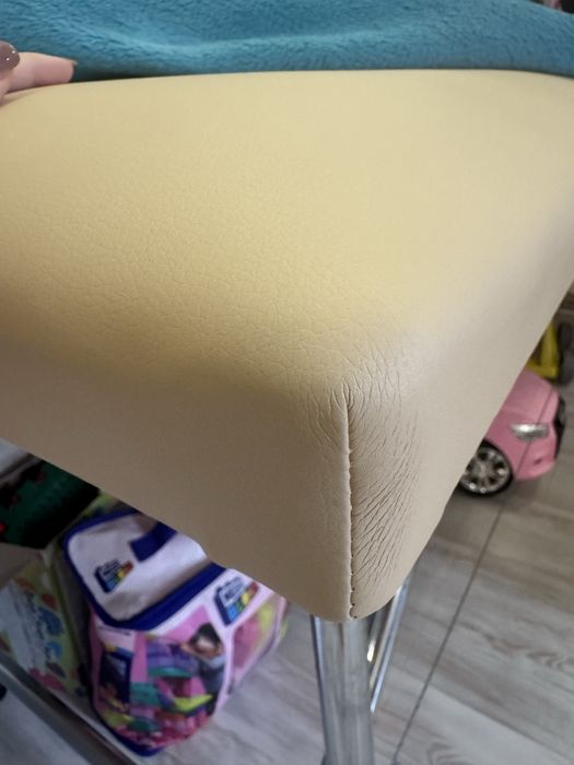 Кушетка полуавтомат чемодан складна