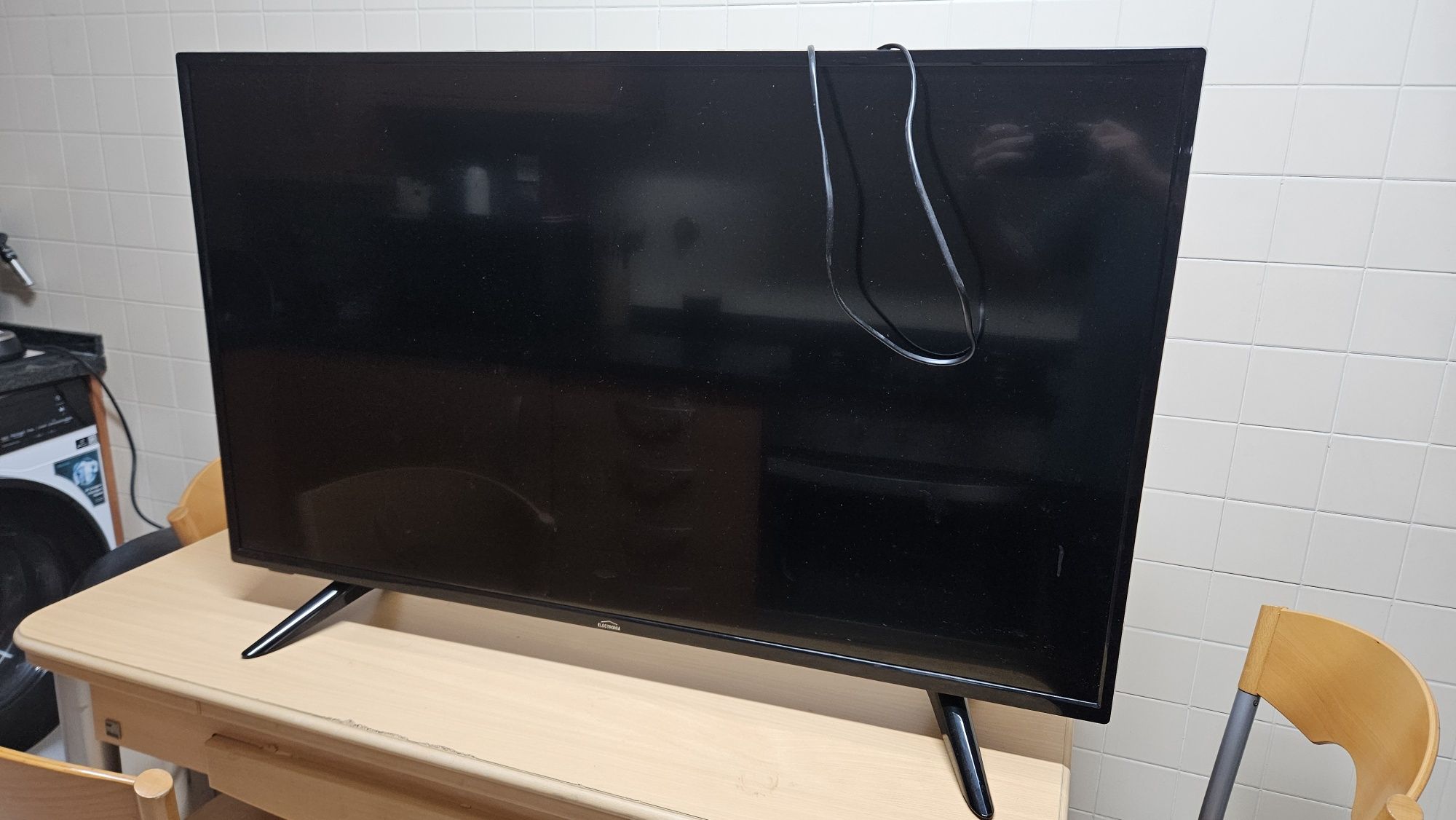 Smart TV 43" Electronia