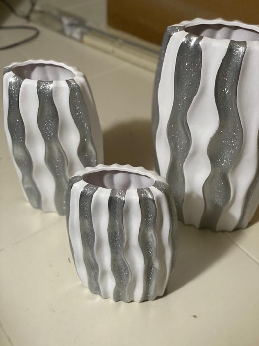 Conjunto de 3 jarros