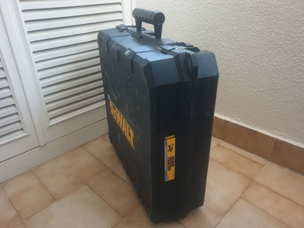 Caixa/mala pregadora DeWalt