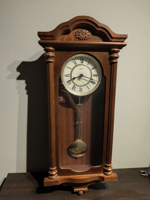 Stary zegar wiszący