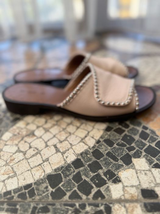 Продам шкіряні шльопанці, босоніжки, розмір 40