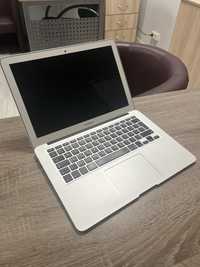 MacBook air 13,3