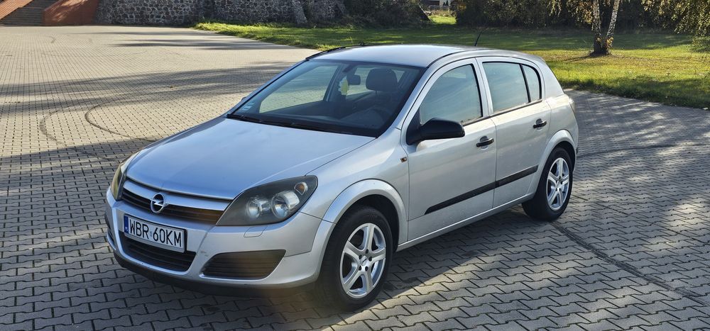 Ładna Astra 1.8 LPG*ważne opłaty*zarejestrowana*bez rdzy