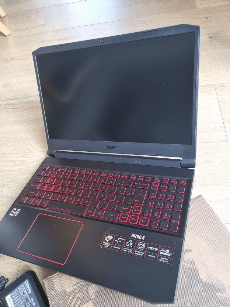 Laptop Acer Nitro 5  15,6" 144Hz AMD Ryzen 5 4800H