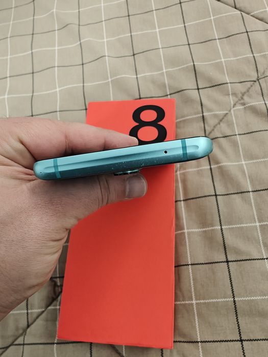 OnePlus 8 Pro 5G