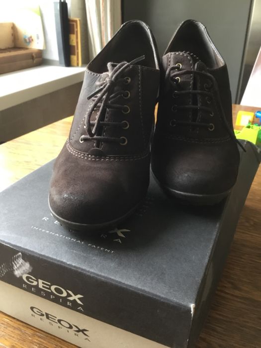 Ботинки Geox 40 размер натуральная кожа