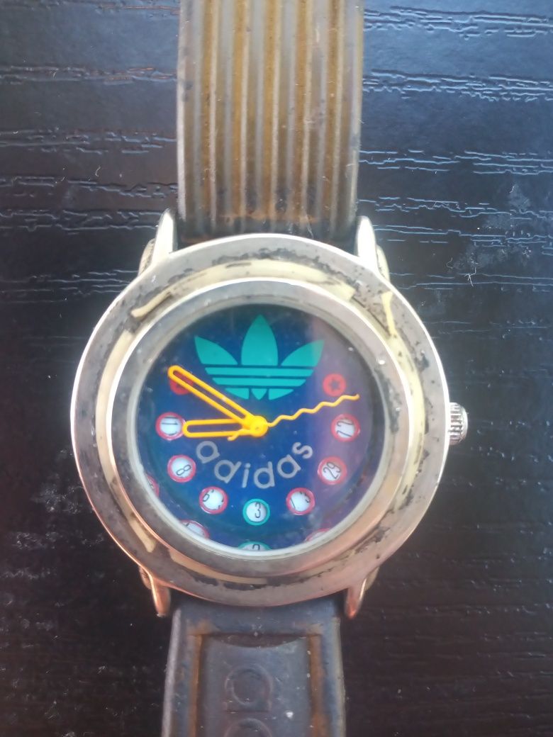 Stary Zegarek Adidas (uszkodzony)