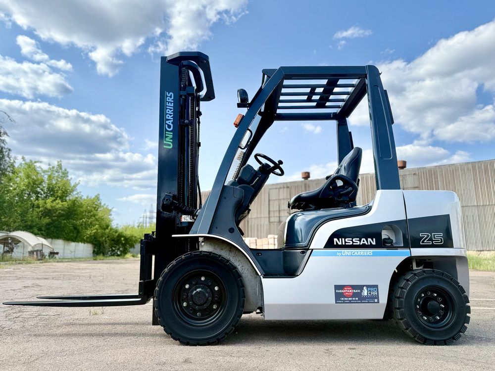 Навантажувач вилковий Nissan FG 25 вилочный погрузчик,кара