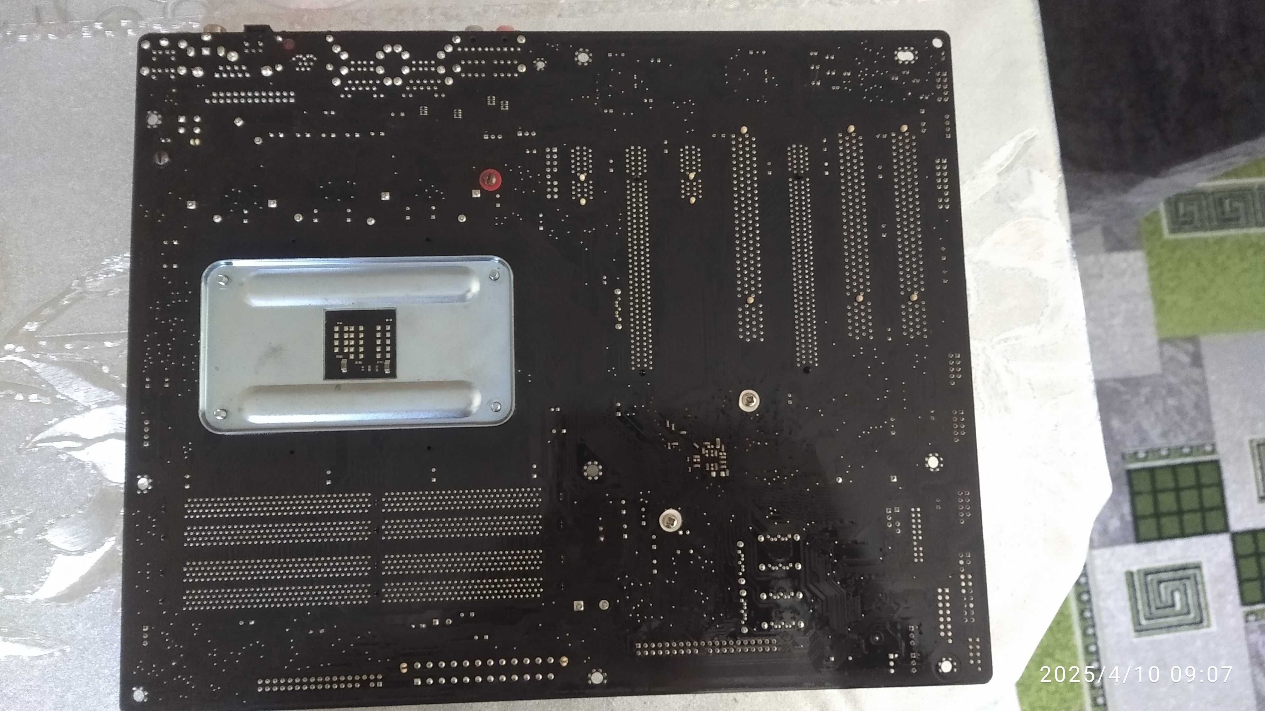 Материнская плата ASUS M2N-SLI DELUXE DDR2 800/667/533
