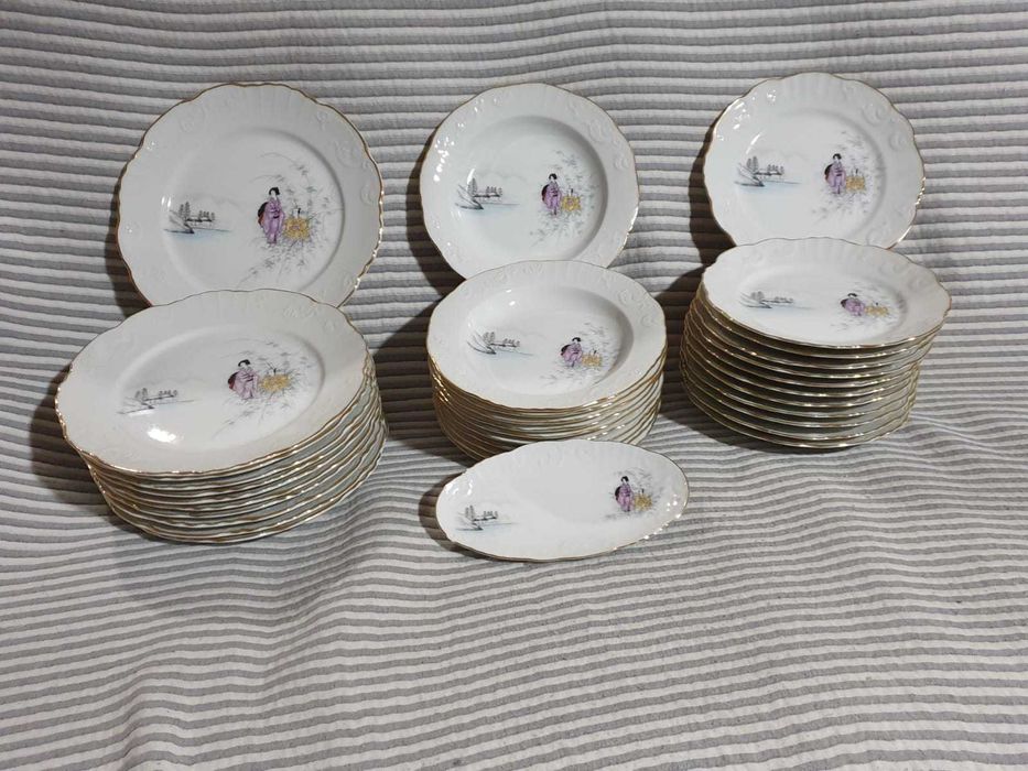 Conjunto de loiça como nova