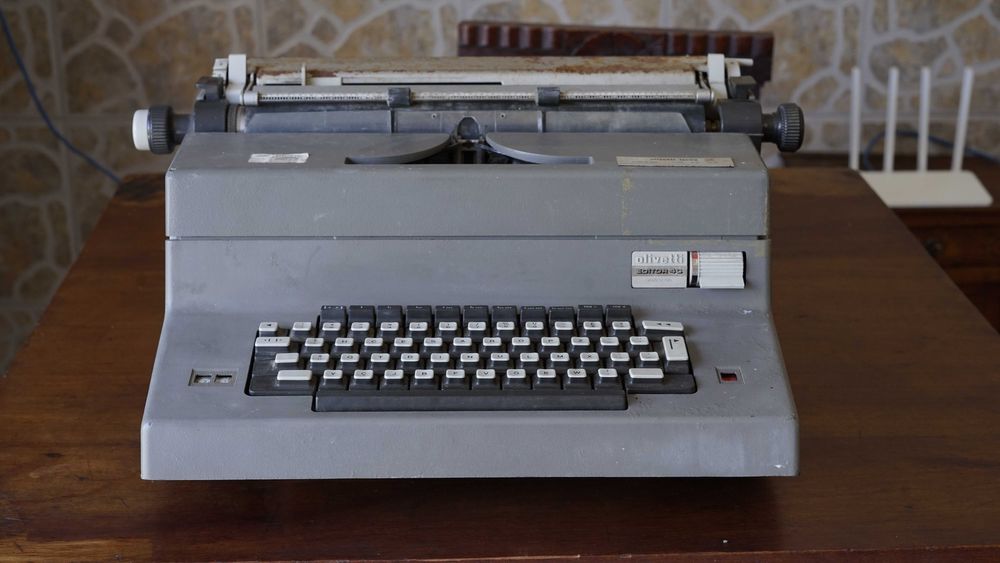 Máquina de Escrever Antiga Olivetti Ivrea