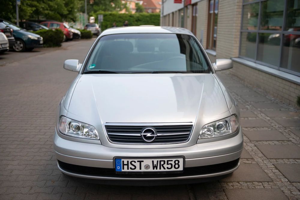 Opel Omega Omega 2.2 Benzyna - UNIKAT - Idealnie zachowana - Polecam