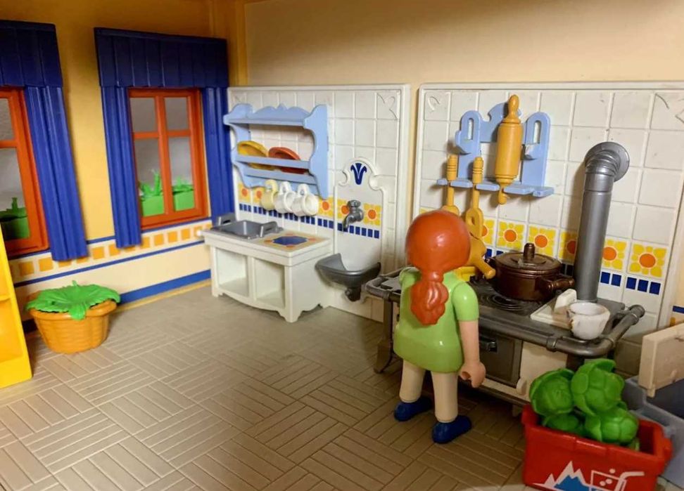 Домик кукольный Playmibol 5301