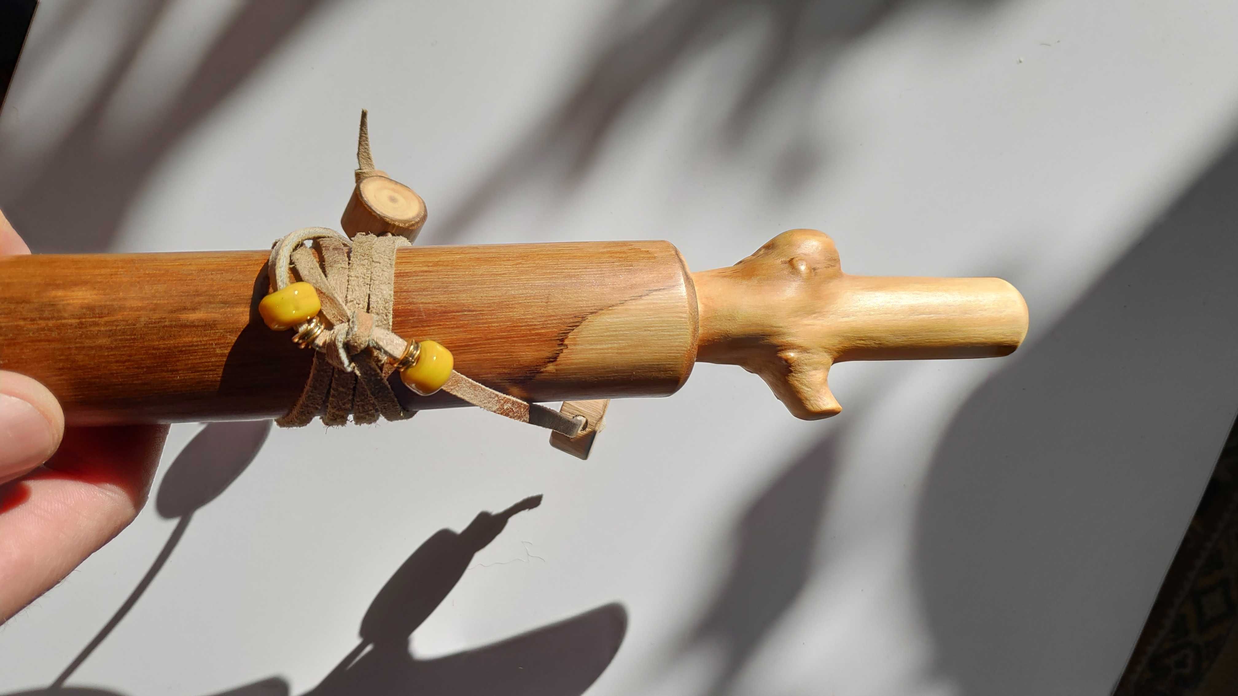 Recznie wykonany piękny flet Indiański w kluczu A - SAMPLE