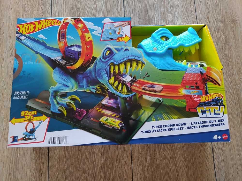 Hot Wheels ZESTAW Transporter + Tor Dinozaur t-rex + 4 autka gratis!!!
