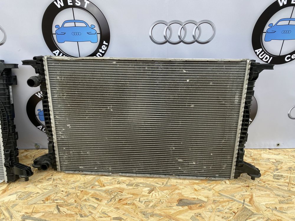 Audi Q7 4M радіатор охолодження ауді ку7 4м радіатор основний