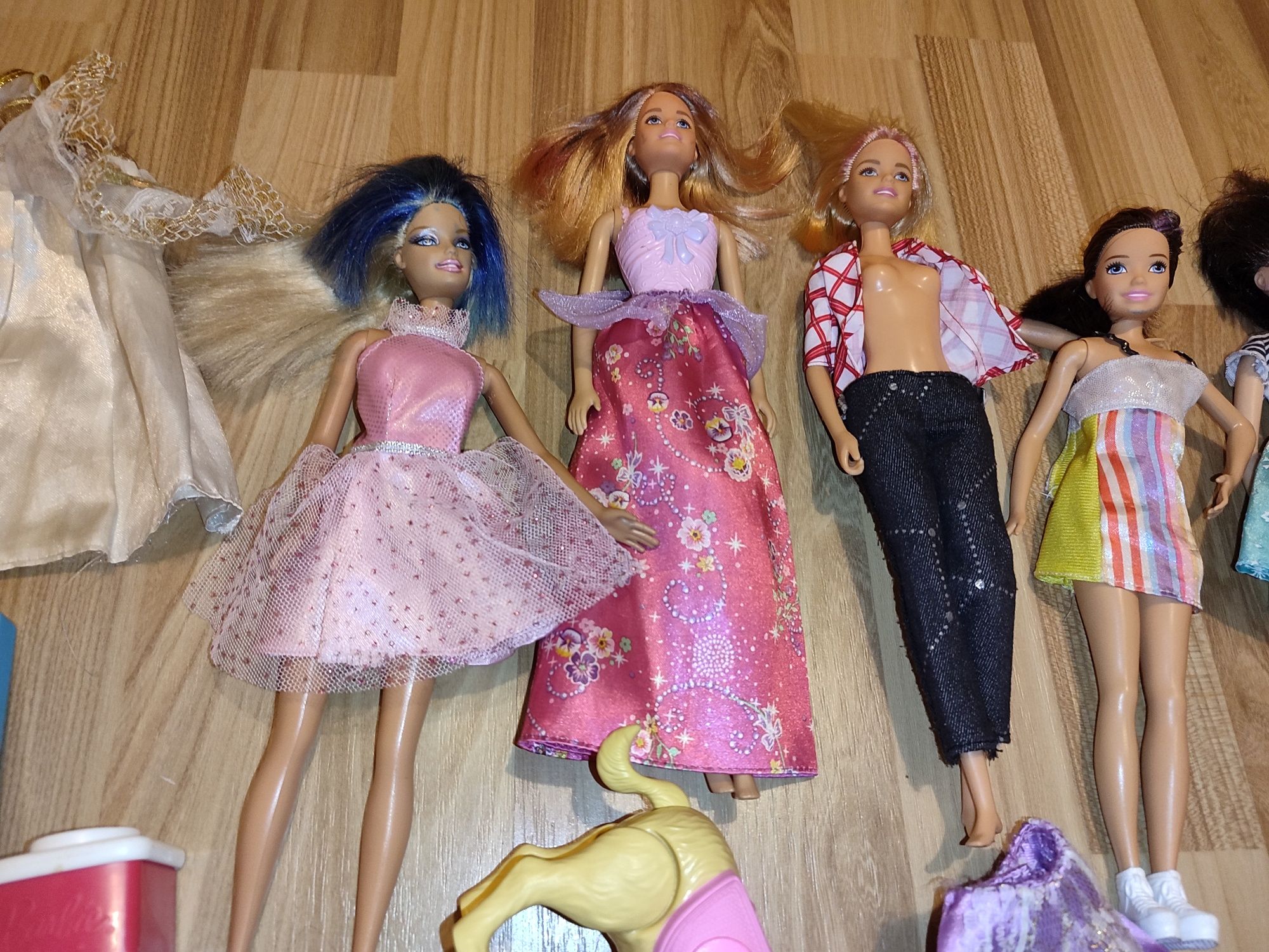 Barbie zestaw lalki ubrania suknie pies akcesoria vintage
