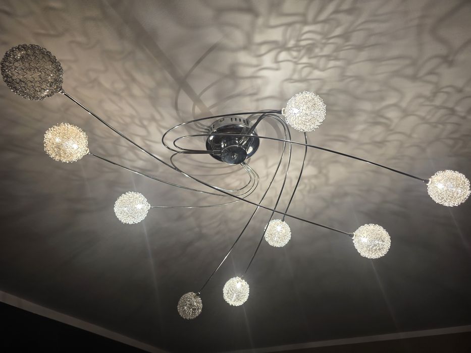 Lampa wisząca z 9 kulami