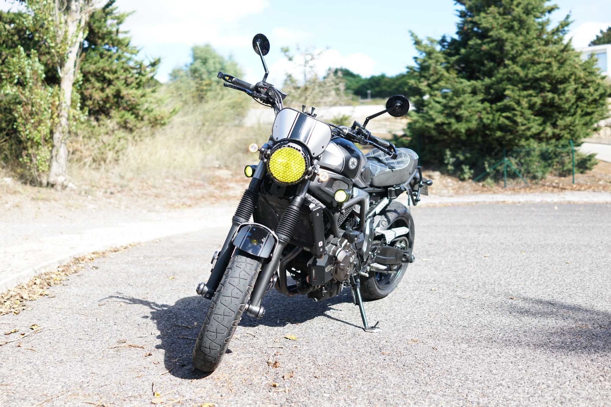 Yamaha XSR700 Custom, única! Como nova.