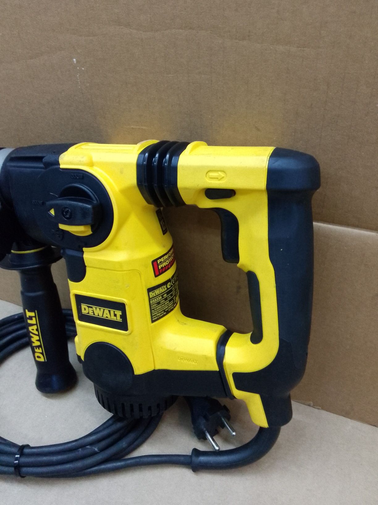 DeWalt D25324 Młotowiertarka Udarowa 3Funkcyjna 800W