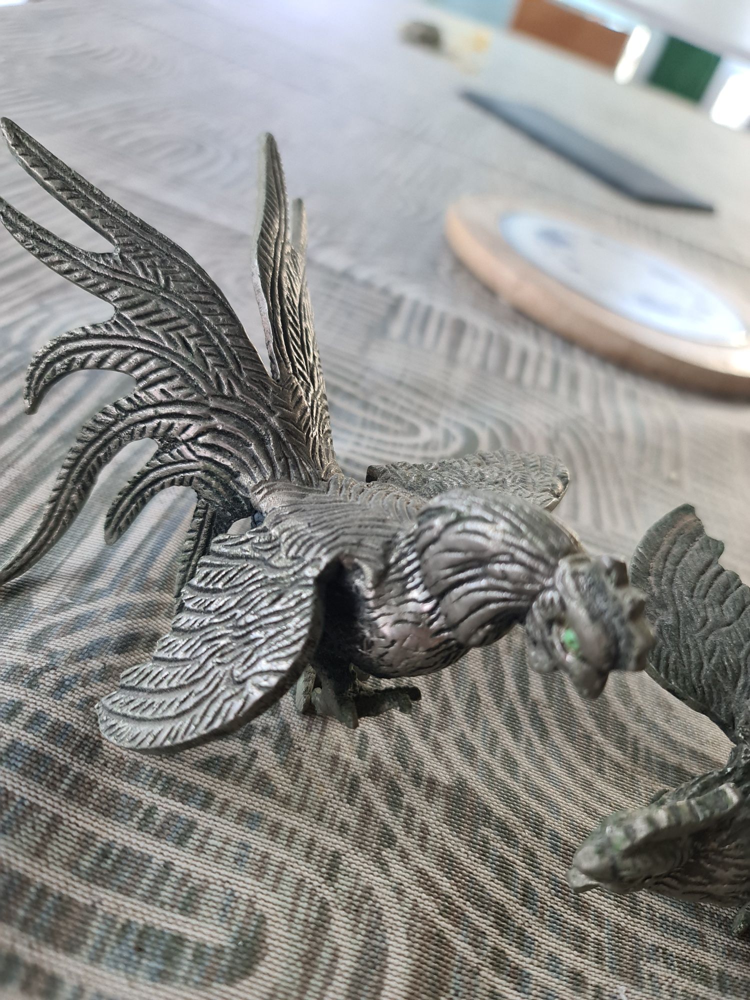 Peça decoração- 2 galos em metal