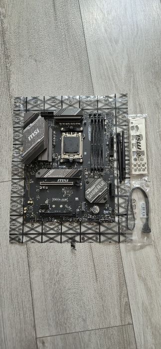 MSI B650 Gaming Plus Wi-Fi AM5 - gwarancja